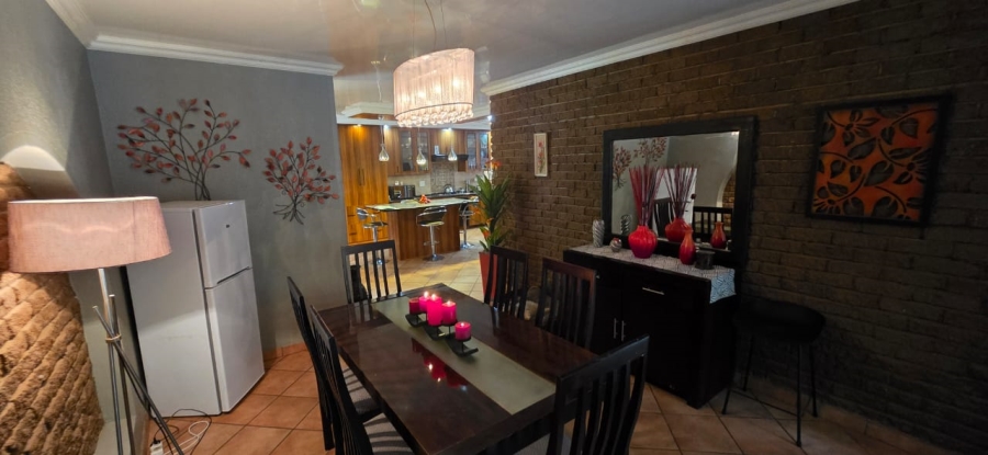 3 Bedroom Property for Sale in Flimieda North West